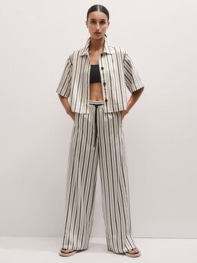 ME+EM Twill Stripe Crop Shirt In White